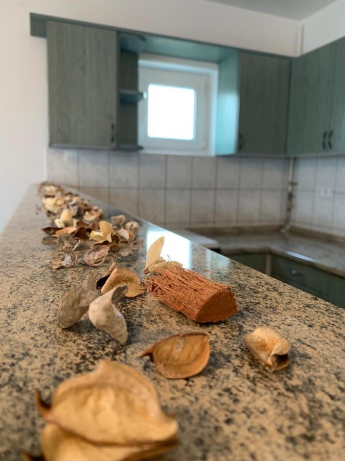 Apartman Madape سيسفيت المظهر الخارجي الصورة