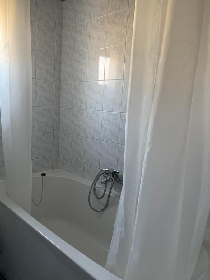 Apartman Madape سيسفيت المظهر الخارجي الصورة