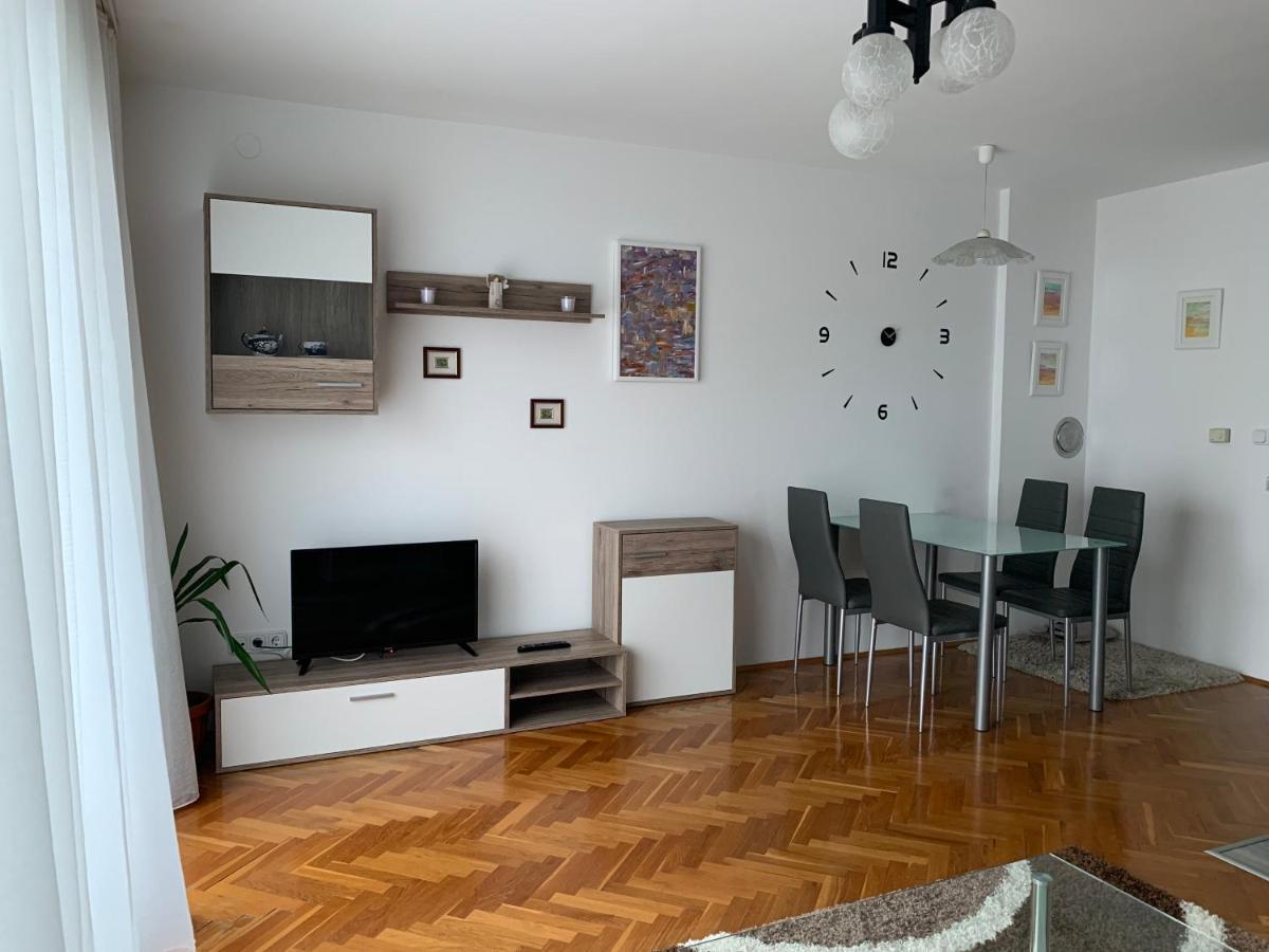 Apartman Madape سيسفيت المظهر الخارجي الصورة