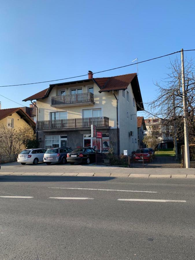 Apartman Madape سيسفيت المظهر الخارجي الصورة
