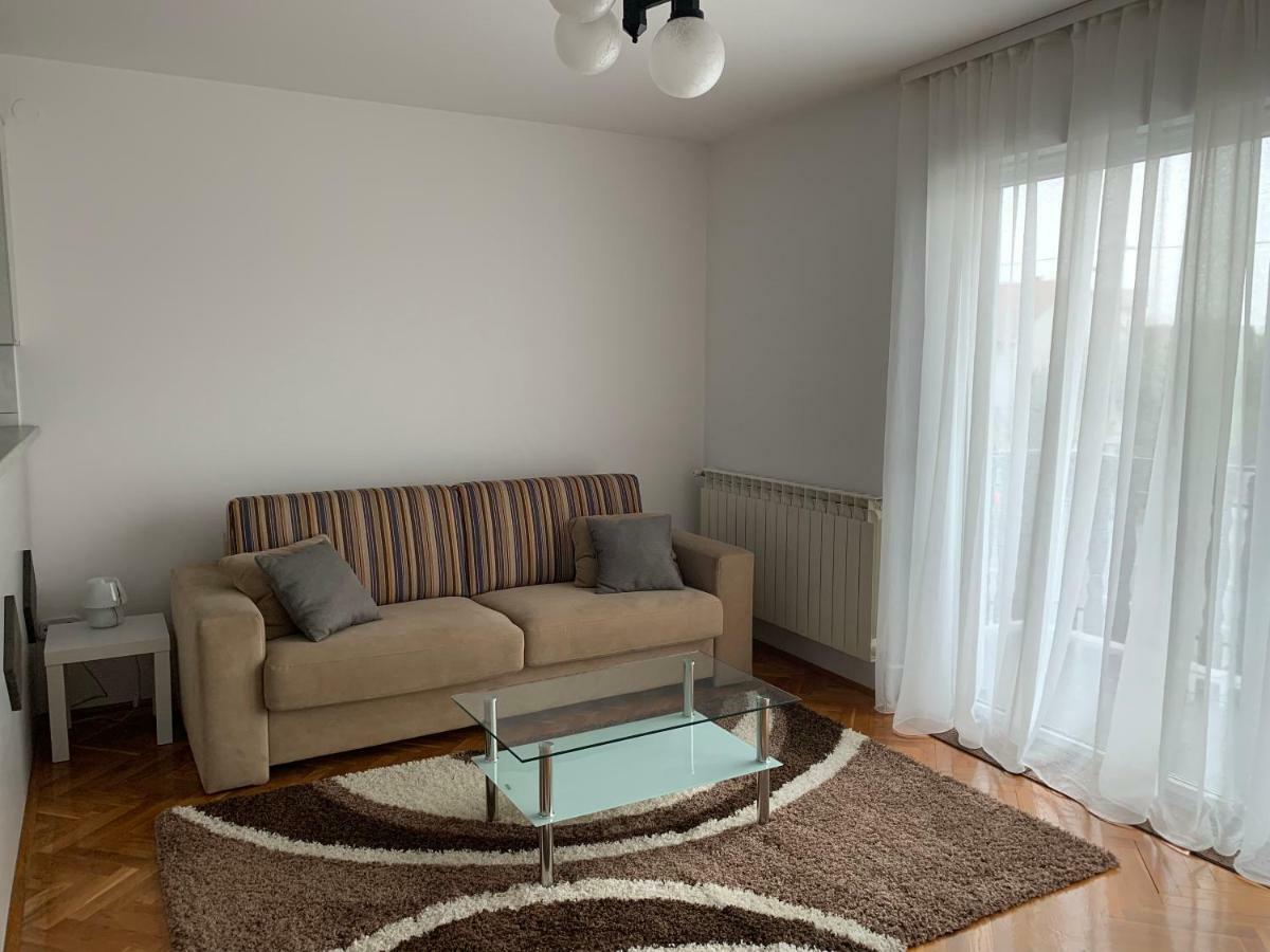 Apartman Madape سيسفيت المظهر الخارجي الصورة